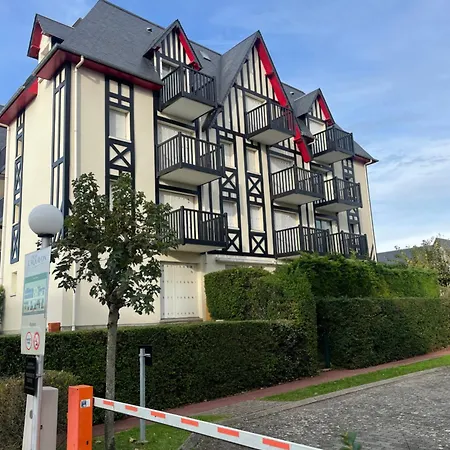 250m Mer, 2 Velos Avec Casques, Entierement Renove En 2025 Διαμέρισμα