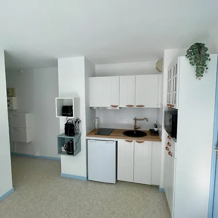 250m Mer, 2 Velos Avec Casques, Entierement Renove En 2025 * 꺄부흐