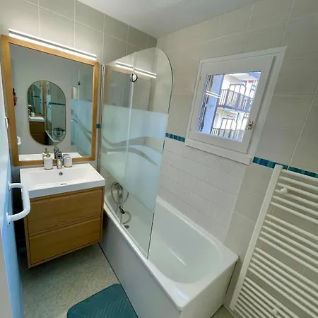 아파트 250m Mer, 2 Velos Avec Casques, Entierement Renove En 2025 꺄부흐